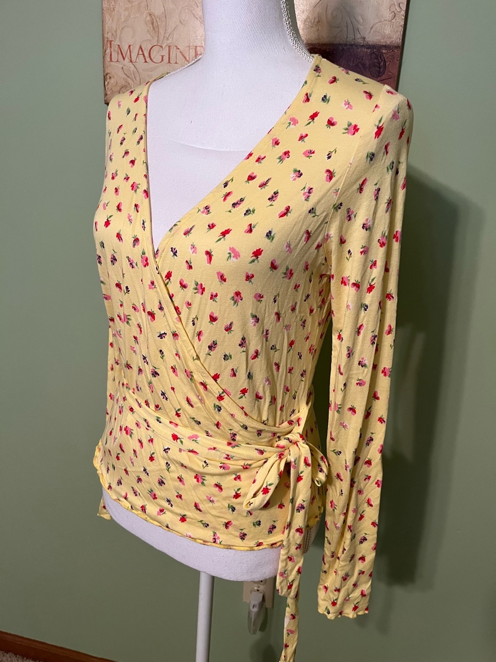 aoso Long Sleeve Crossover Light Yellow Floral Blouse - Size US8